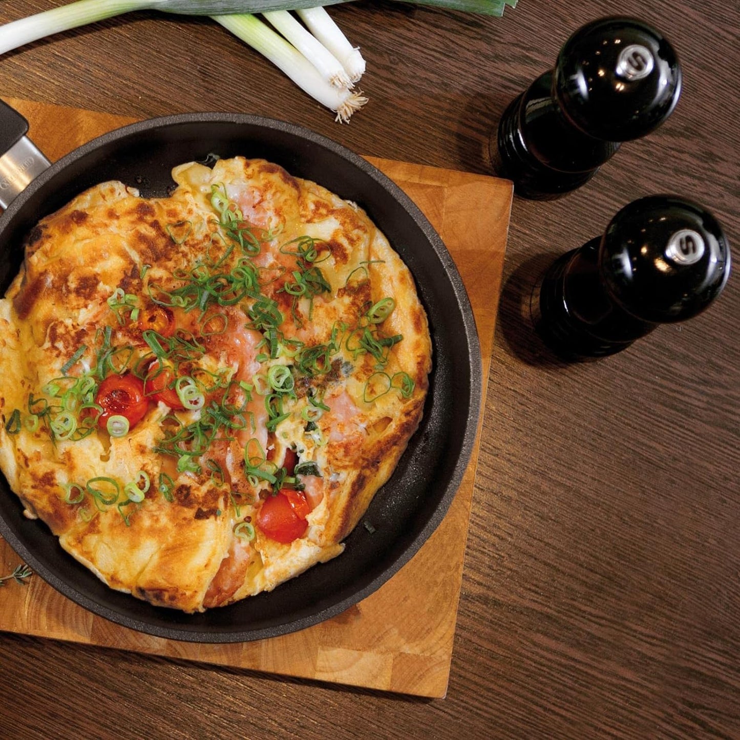 Eurolux Flat Frying Pan Cast Aluminum  Ø 20, 24, 26, 28, 32 cm, Induction friendly, Removable handle, Made in Germany